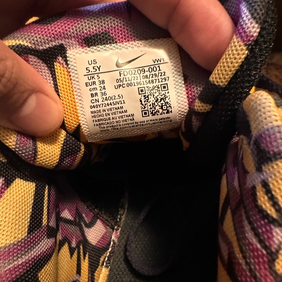 Lebron Witness VII SE (GS) - Picture 5 of 6